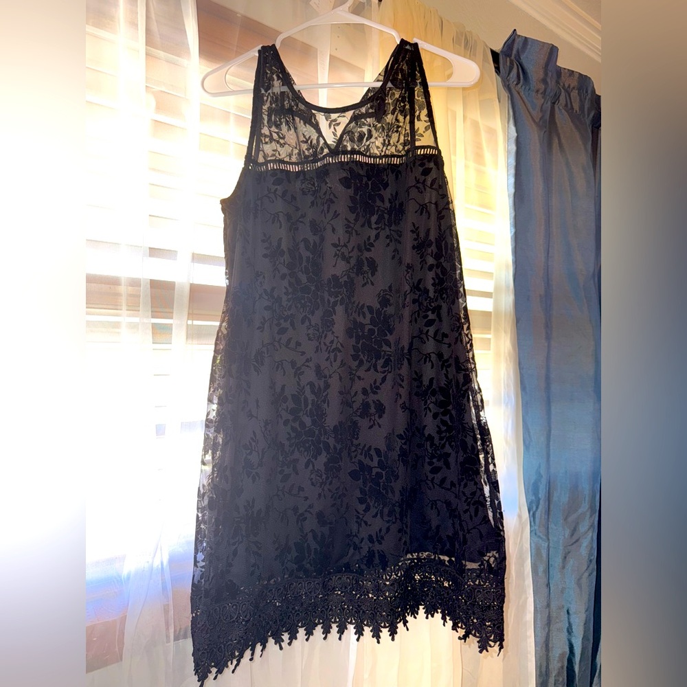 Cute black dress
